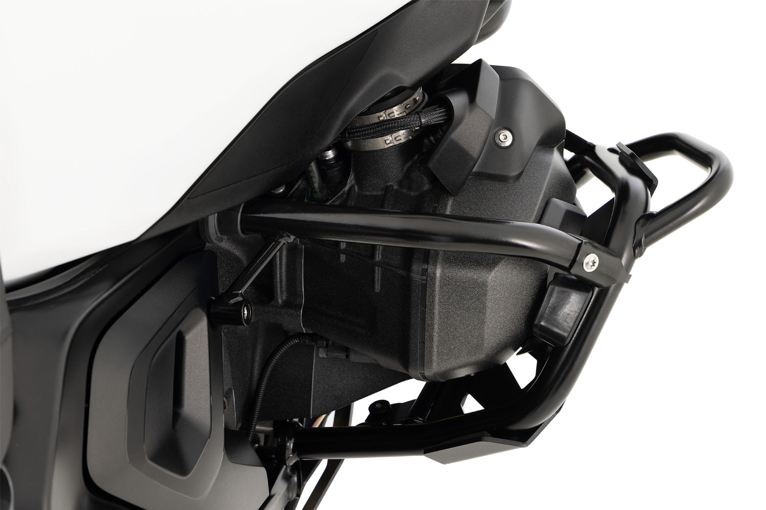 Opimise the rigidity of the entire tube structure complete your BMW ✔ Premium components ✔ Integrated design ➜ Order now