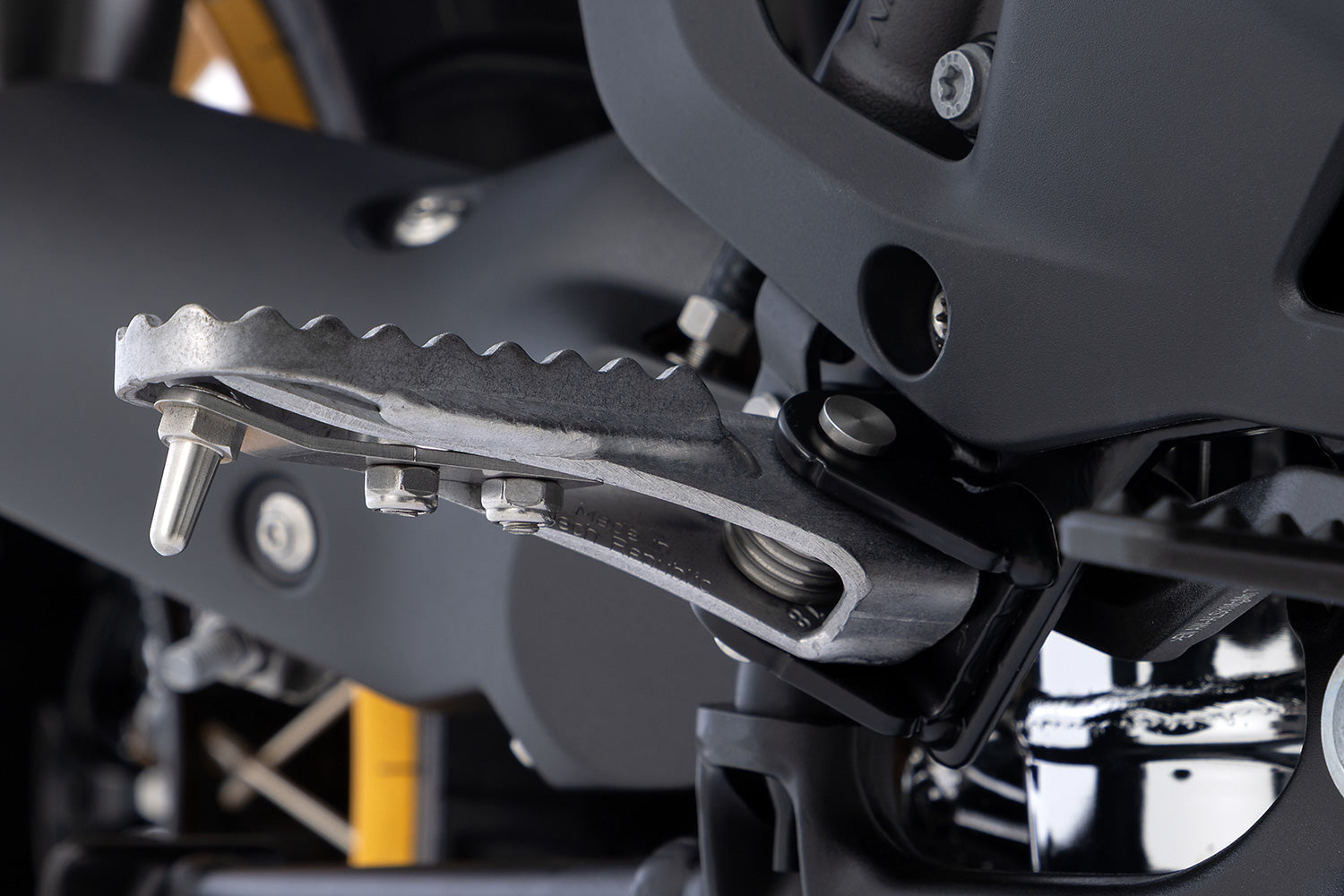 Provides greater safety margins when cornering and increases active riding safety ✔ Premium components ✔ Integrated design ➜ Order now