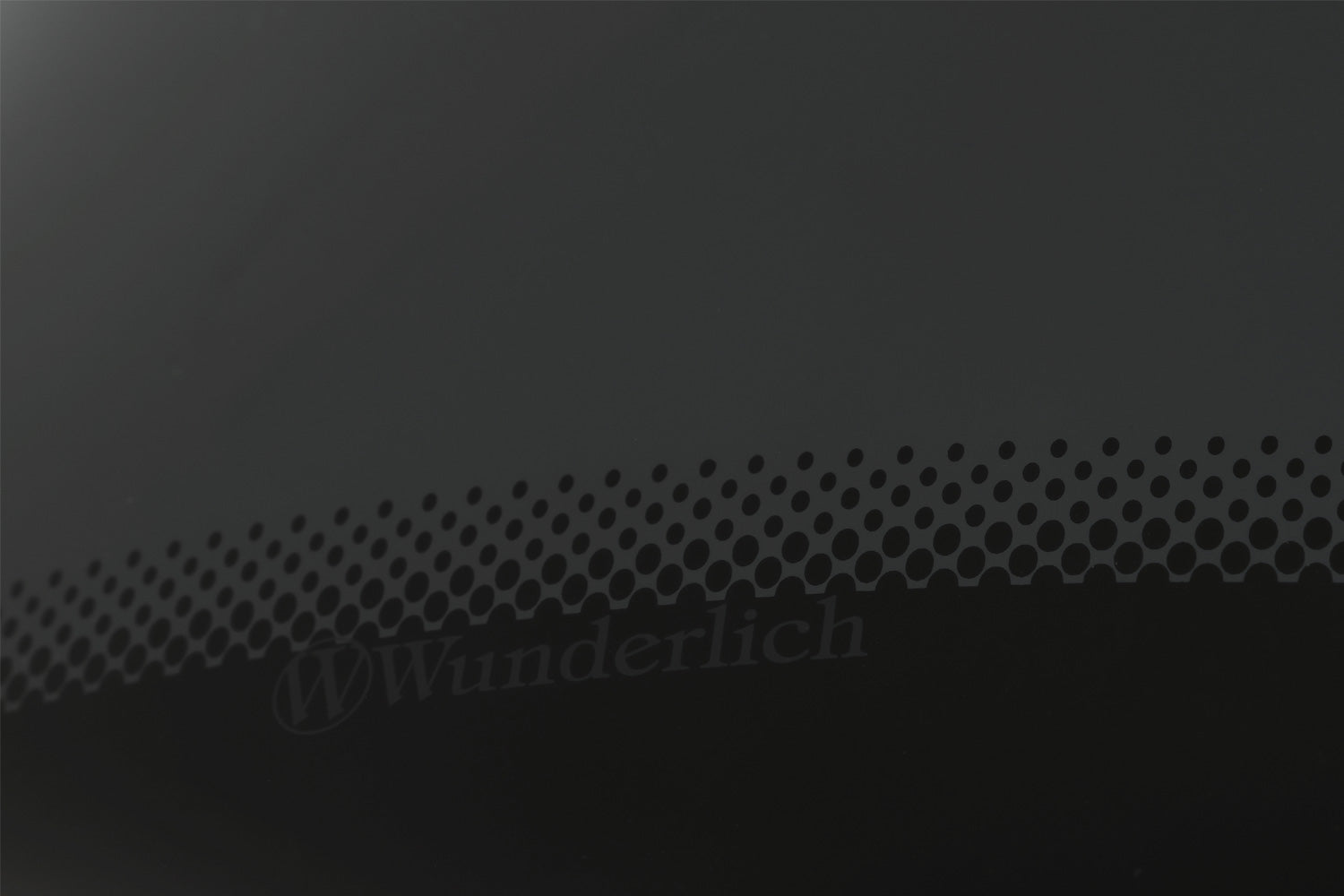 Wunderlich TOURING windshield R 18 - complete your BMW ✔ Premium components ✔ Integrated design ➜ Order now
