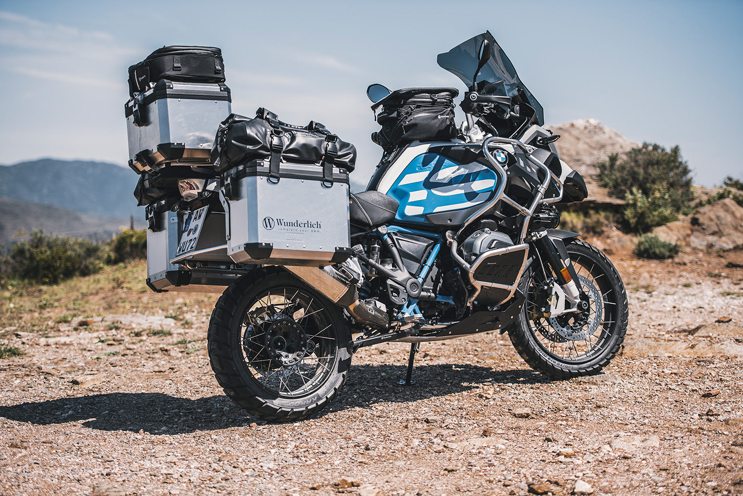 Suitable for all vehicles with original BMW aluminium panniers ✔ Premium components ✔ Integrated design ➜ Order now