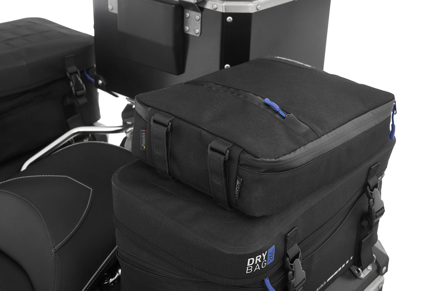 This functional ELEPHANT L top bag comes with all of the benefits of our ELEPHANT range.