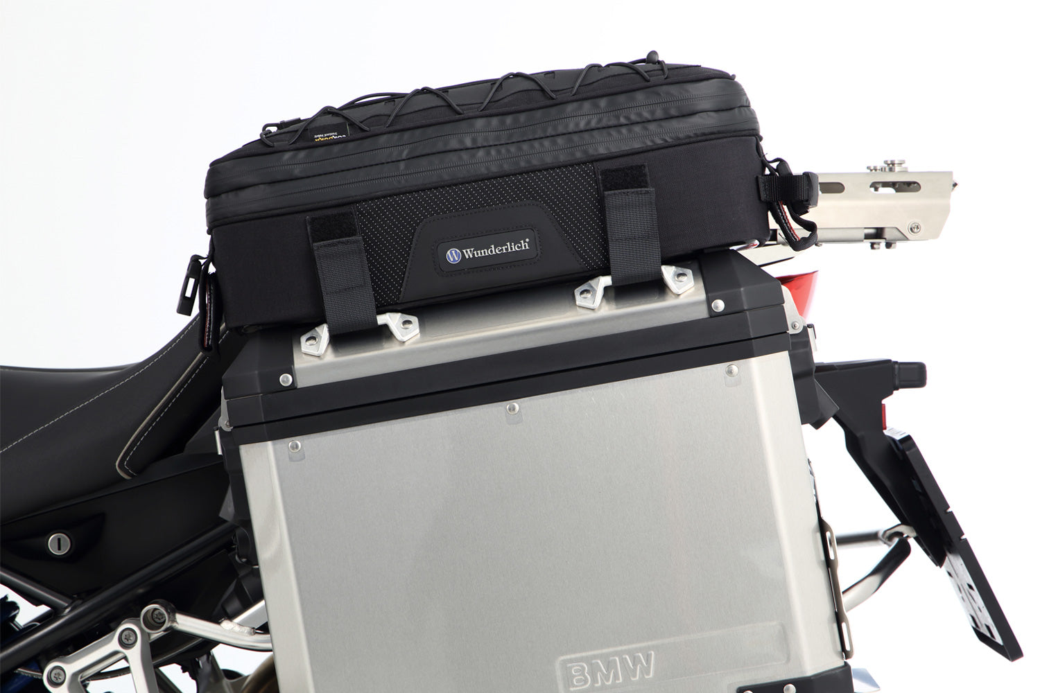 Our fitted BagPacker II case top bags attach to the side cases.