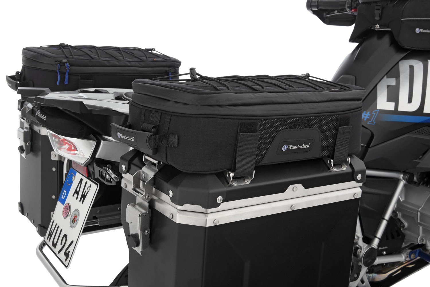 Our fitted BagPacker II case top bags attach to the side cases.