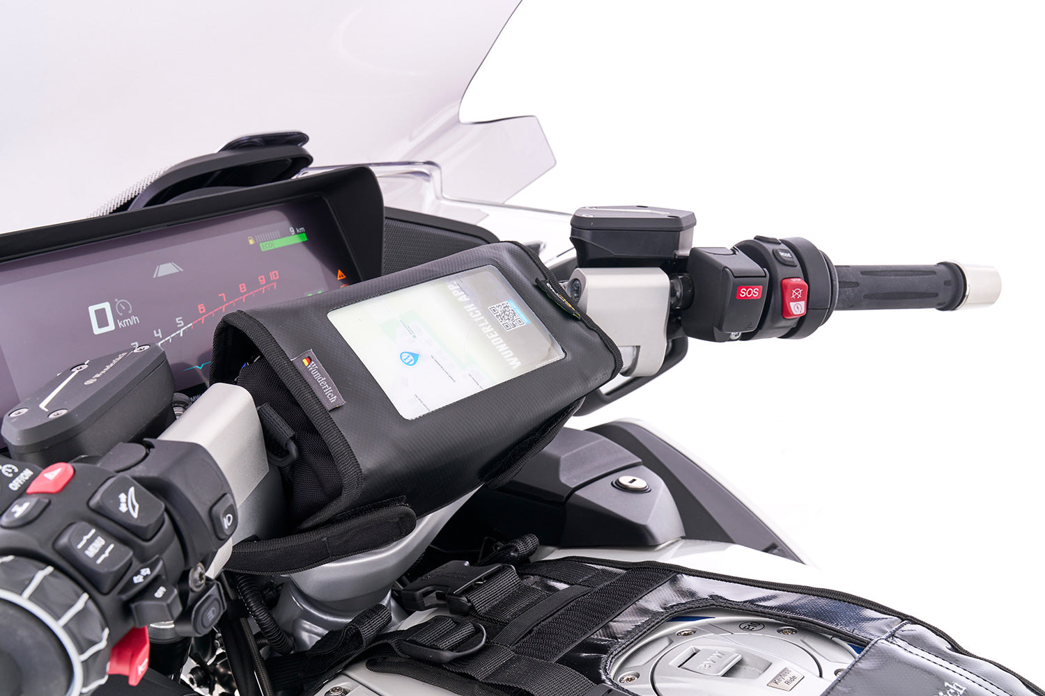 For everything that needs to be quickly to hand on the go, but should also be optimally protected
