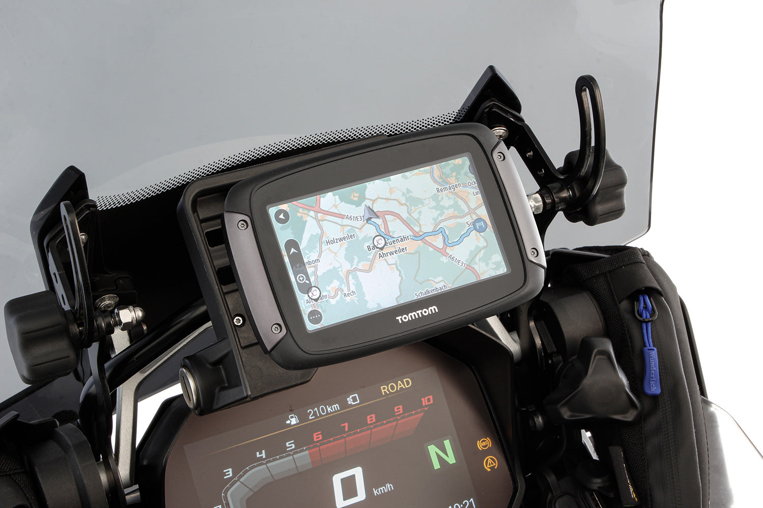 For secure, theft-proof mounting of navigation devices