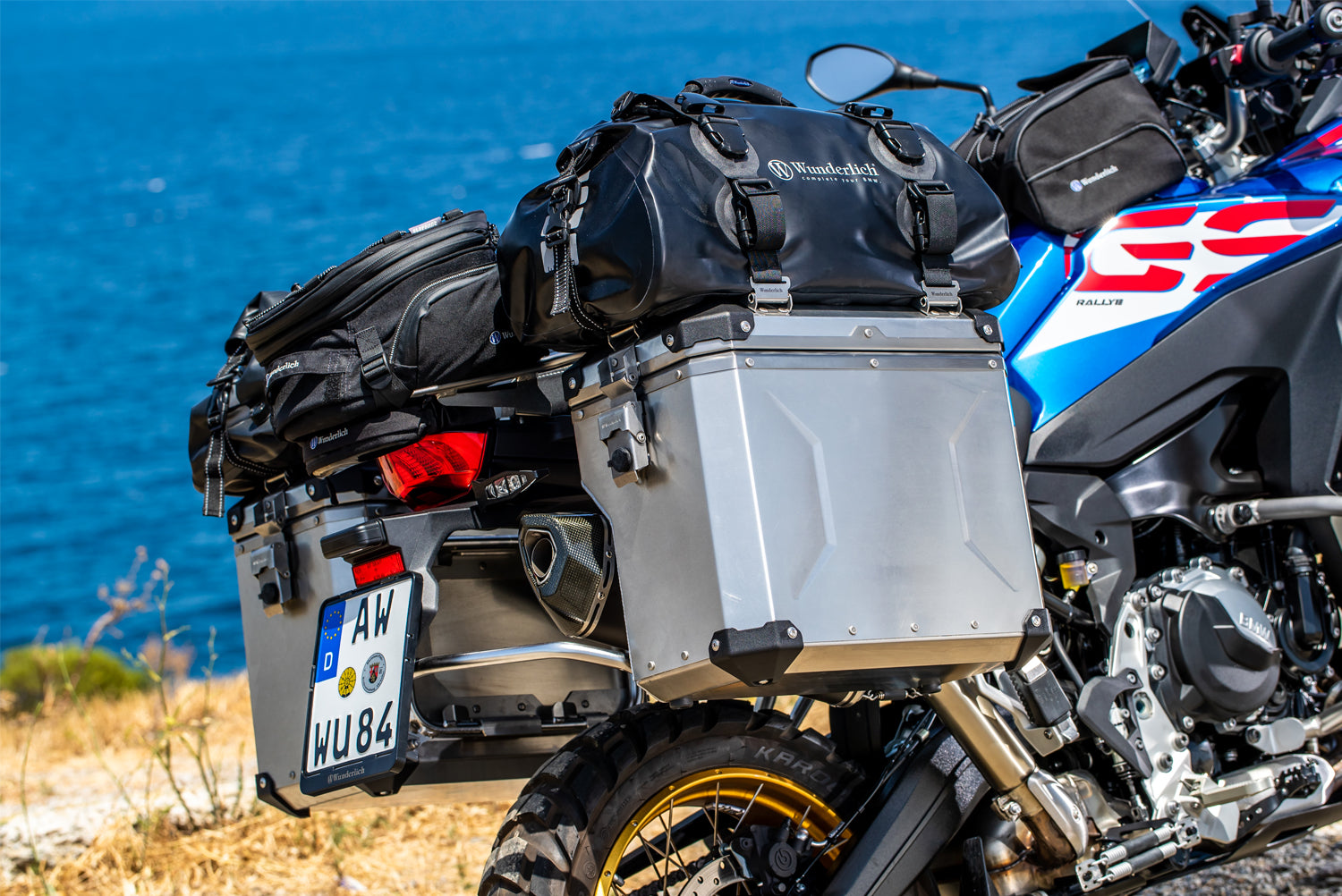 Quick-release fastener for attaching the bag to the case - complete your BMW ✔ Premium components ✔ Integrated design ➜ Order now
