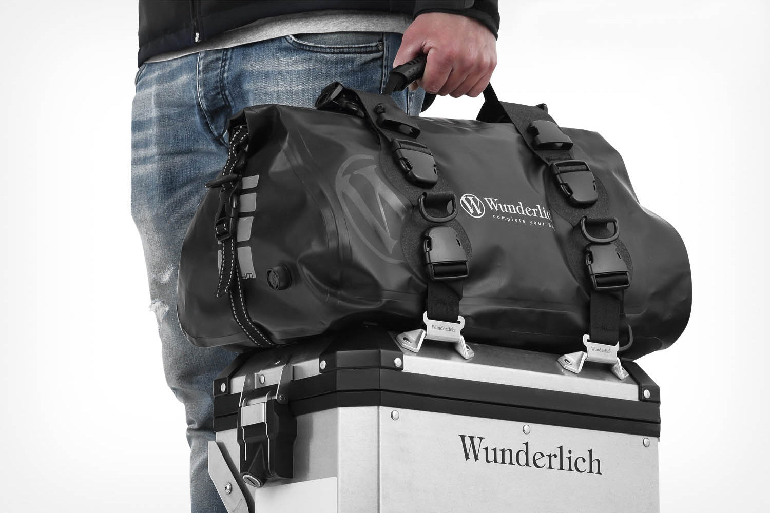 Rack Pack WP40, a top-quality and waterproof roll-up bag with an innovative mounting system.