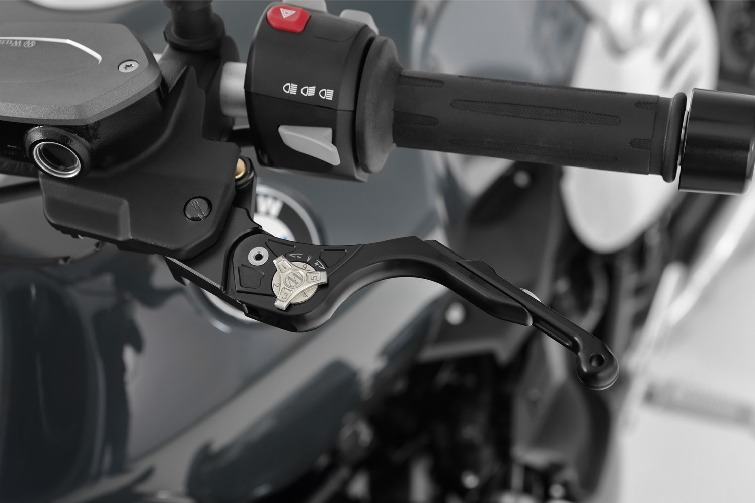 Brake | clutch levers VarioLever with adjustable lever length and reach. The lever length can be changed to suit your personal requirements