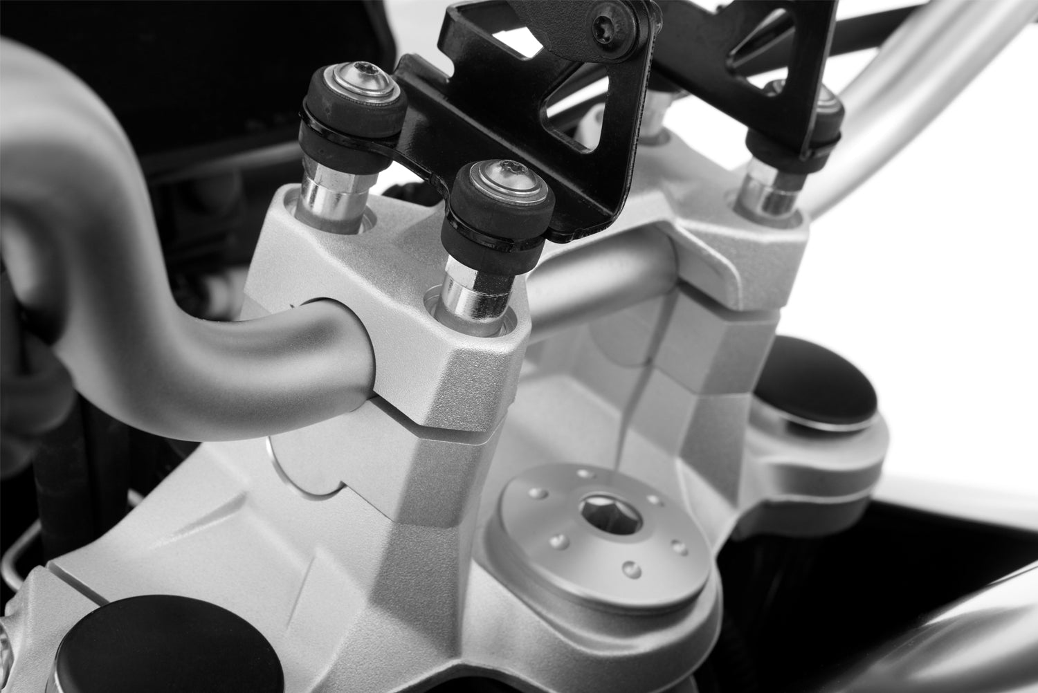 Wunderlich ERGO handlebar riser for models with BMW sat nav F 750 GS / F 800 GS - complete your BMW ✔ Premium components ✔