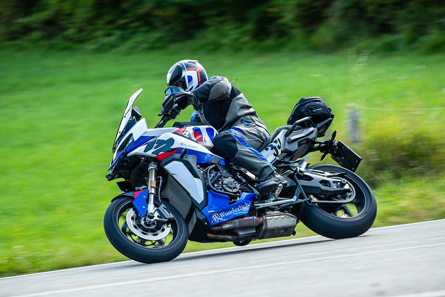 Wunderlich fold-away lifting handel S 1000 XR - complete your BMW ✔ Premium components ✔ Integrated design ➜ Order now