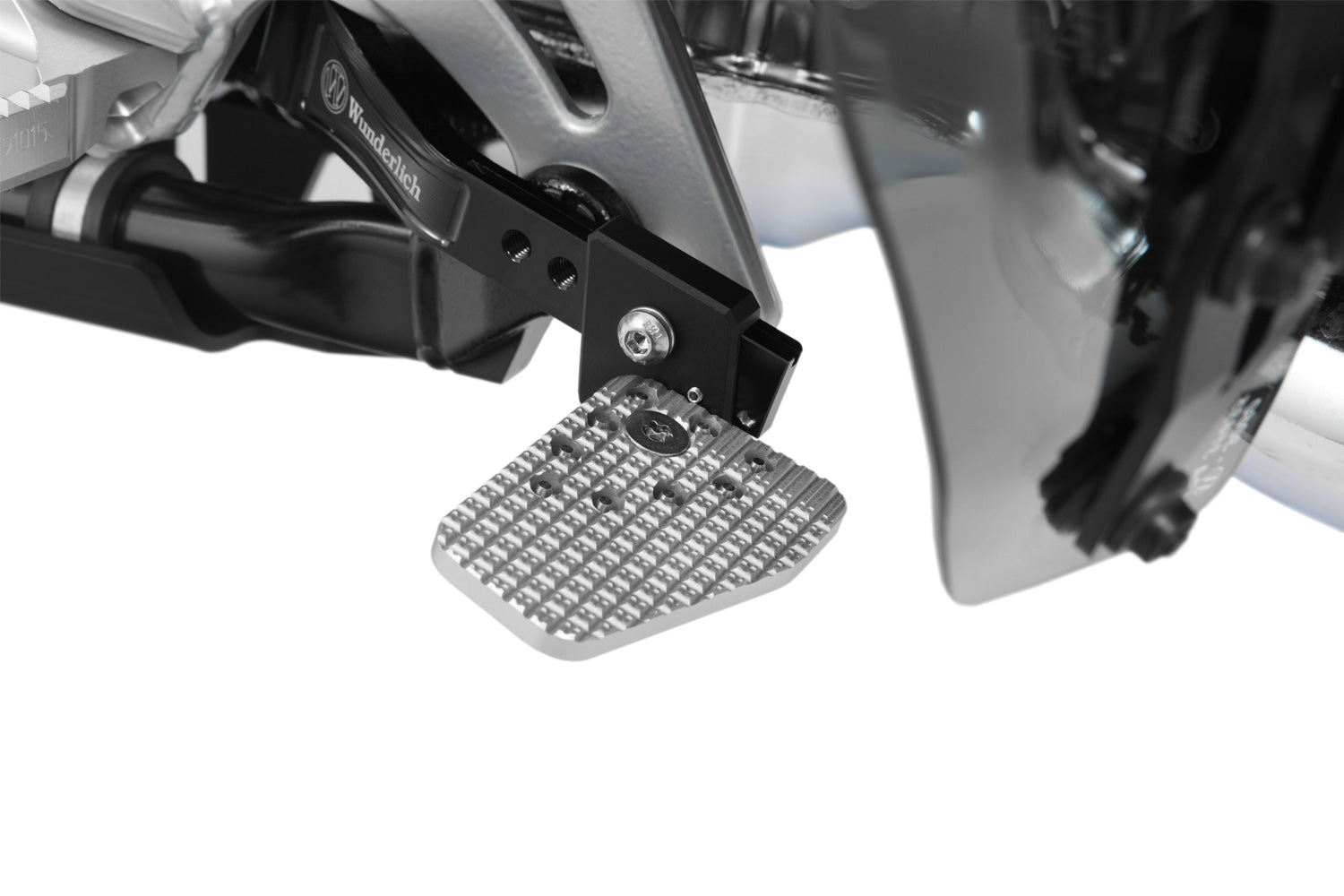 The enlarger improves ergonomics & comfort and thus increases safety not only in serious off-road use