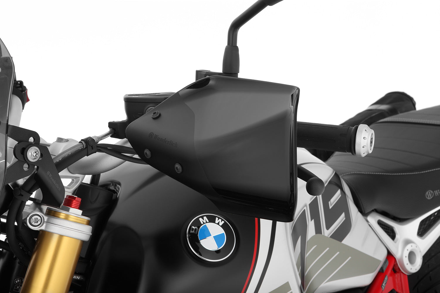 These hand guards offer maximum protection from cold, rain, or dirt.