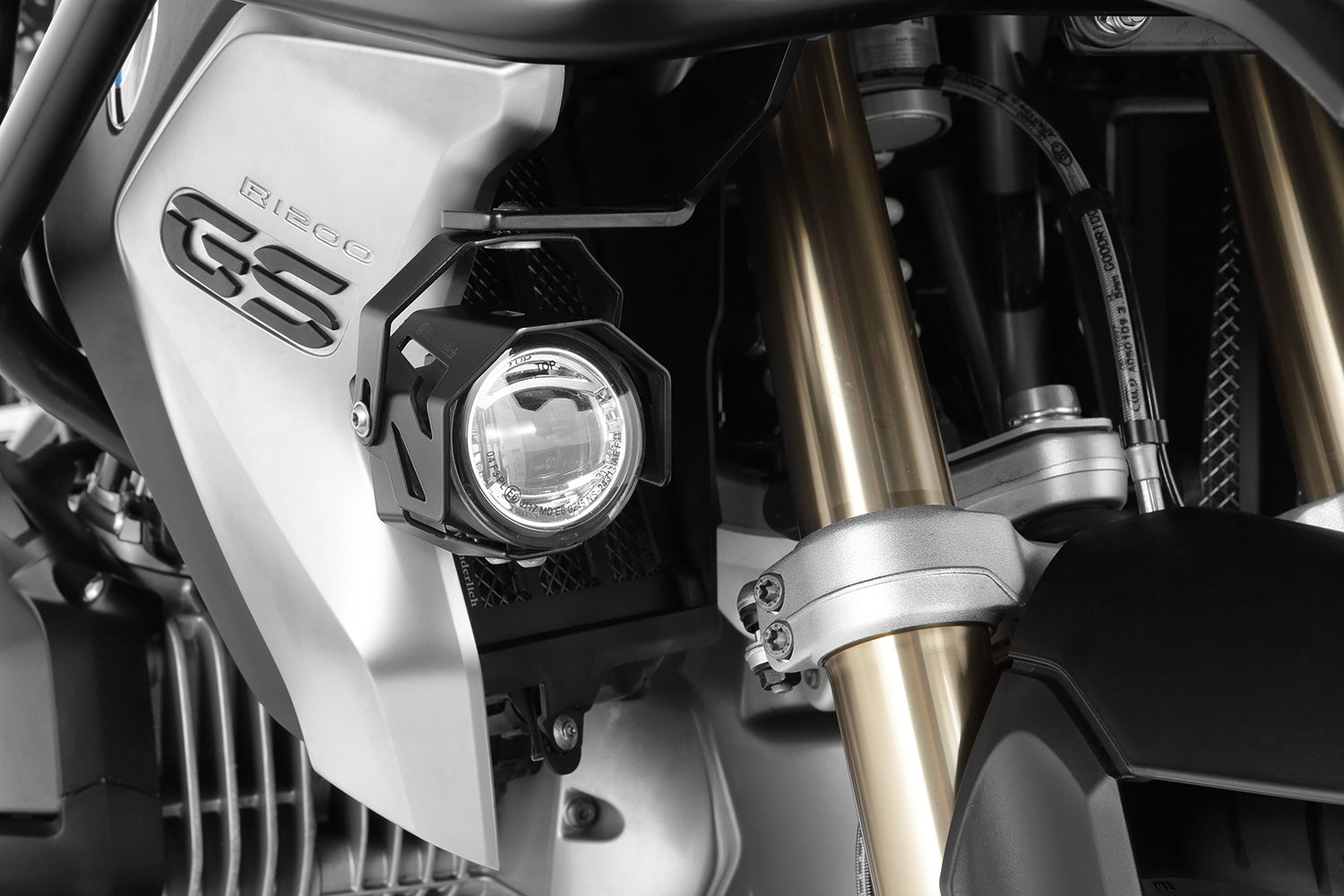 Wunderlich LED additional head light. High luminous, low energy absorption and more active safety!