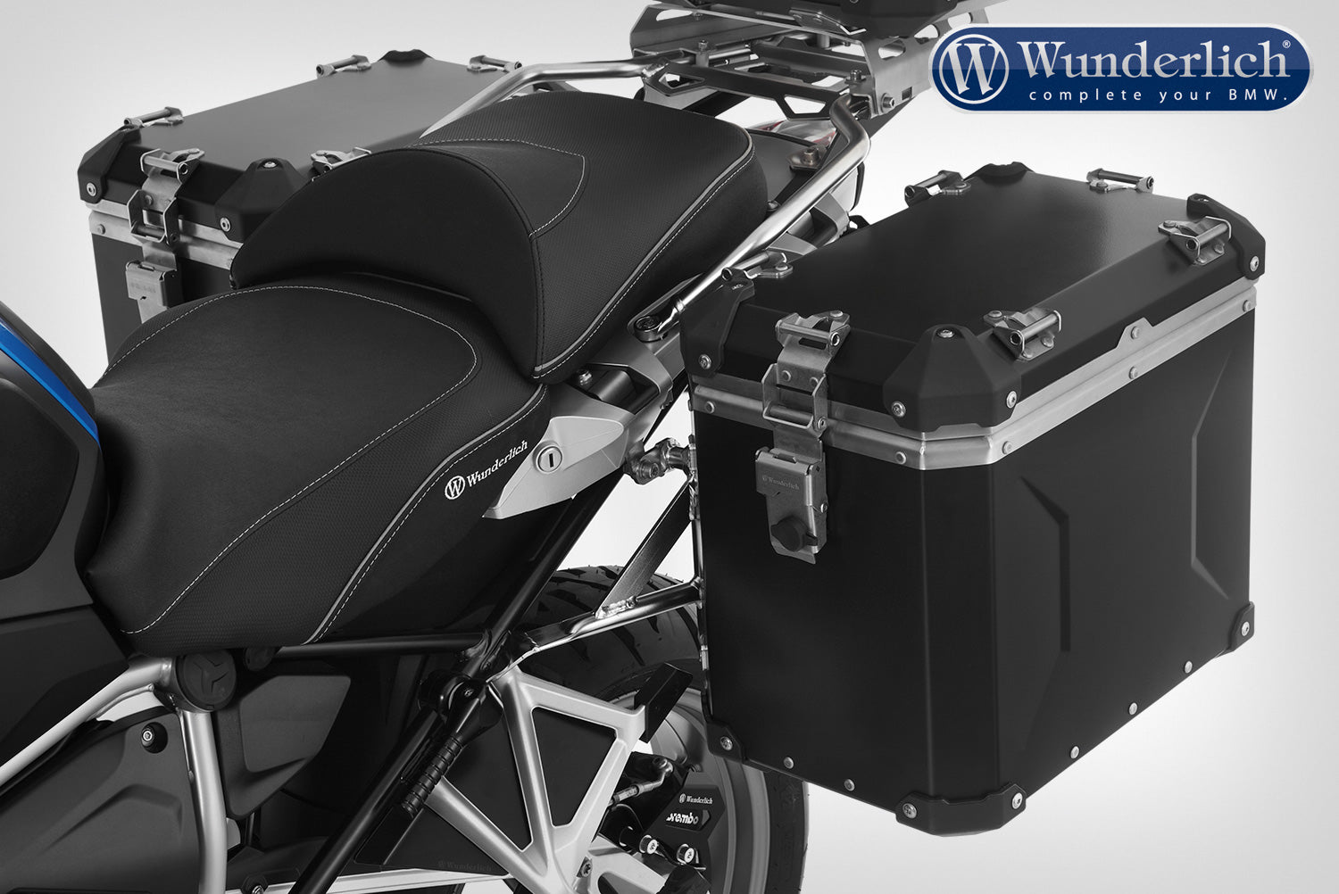 Sturdy, light and stylish aluminium cases add truly special comfort to every rider on any tour.