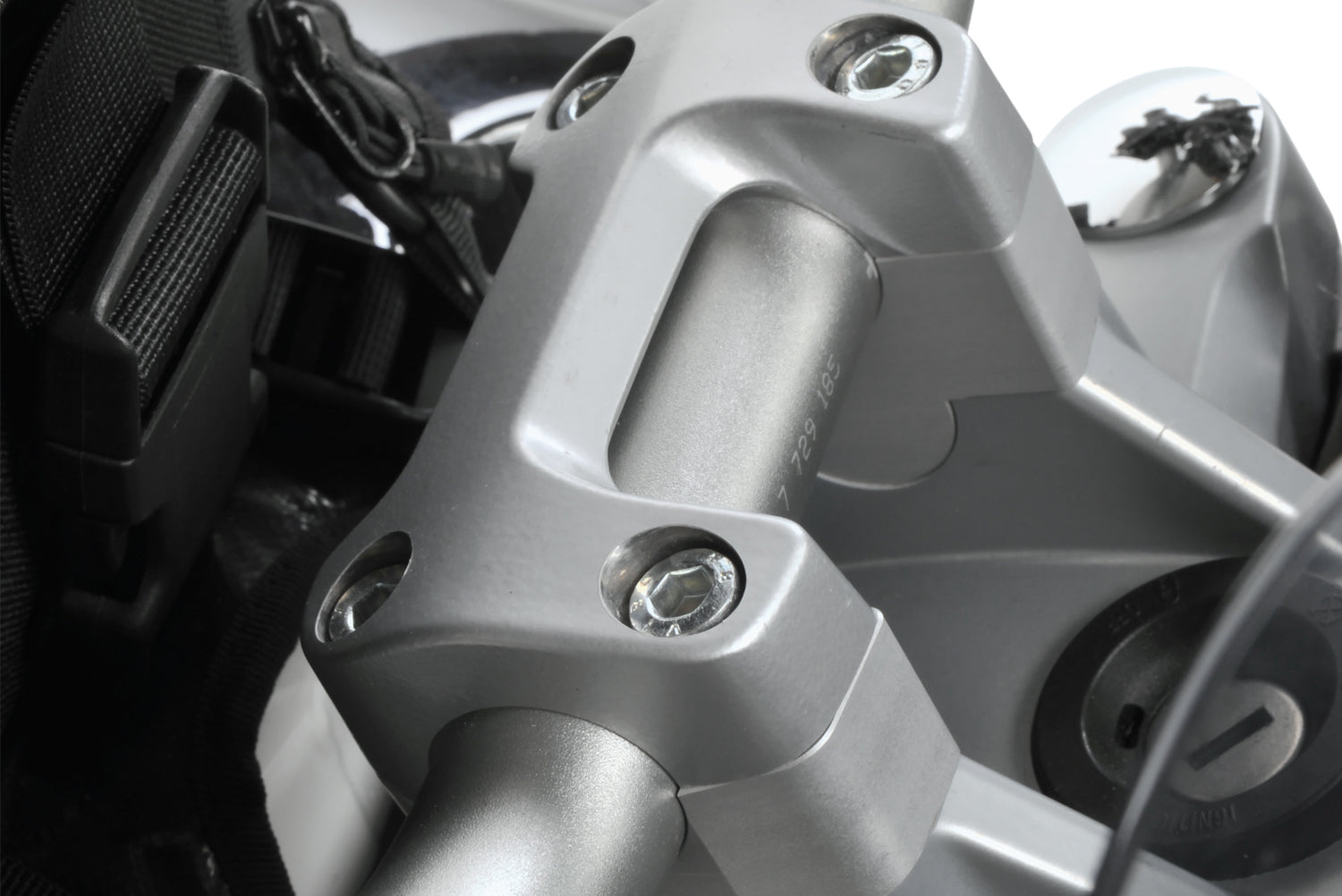 Wunderlich Handlebar risers R 1200 R - complete your BMW ✔ Premium components ✔ Integrated design ➜ Order now