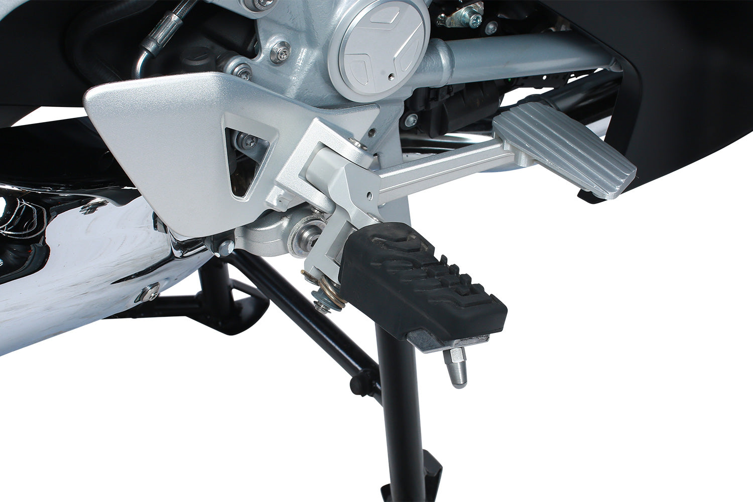 »ERGO« Footrest lowering for R1200RT offers a relaxed seating position and reduced the knee angle. Machined from solid aluminium.