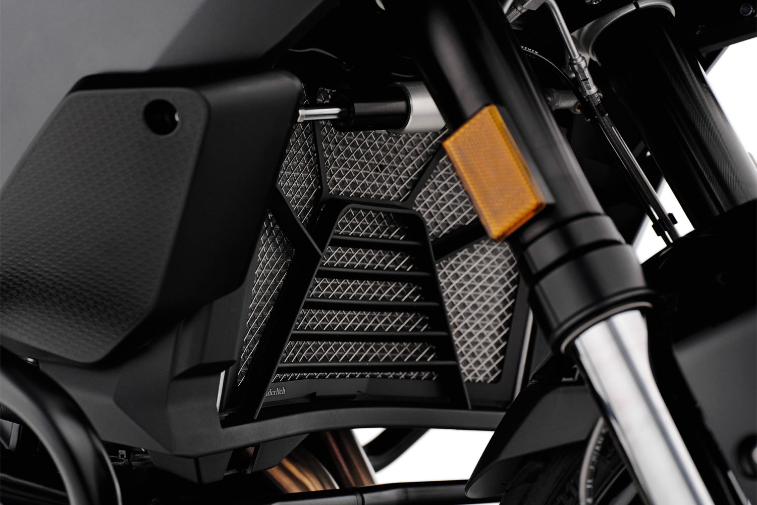 Wunderlich “EXTREME” radiator protection
F 900 XR - complete your BMW ✔ Premium components ✔ Integrated design ➜ Order now