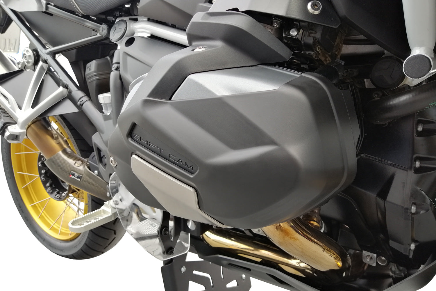High-quality valve cover protector, precision manufactured with integrated impact-absorbent segments