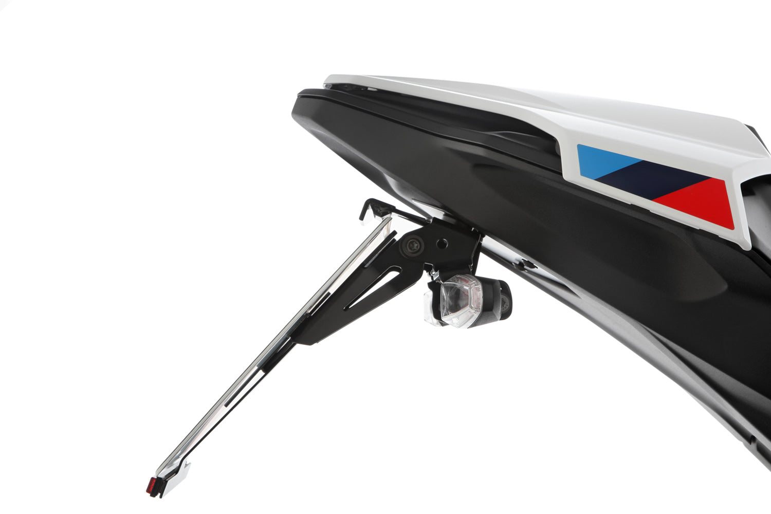 The licence plate holder can be disassembled in no time - this saves weight when training on the race track and improves the aerodynamics