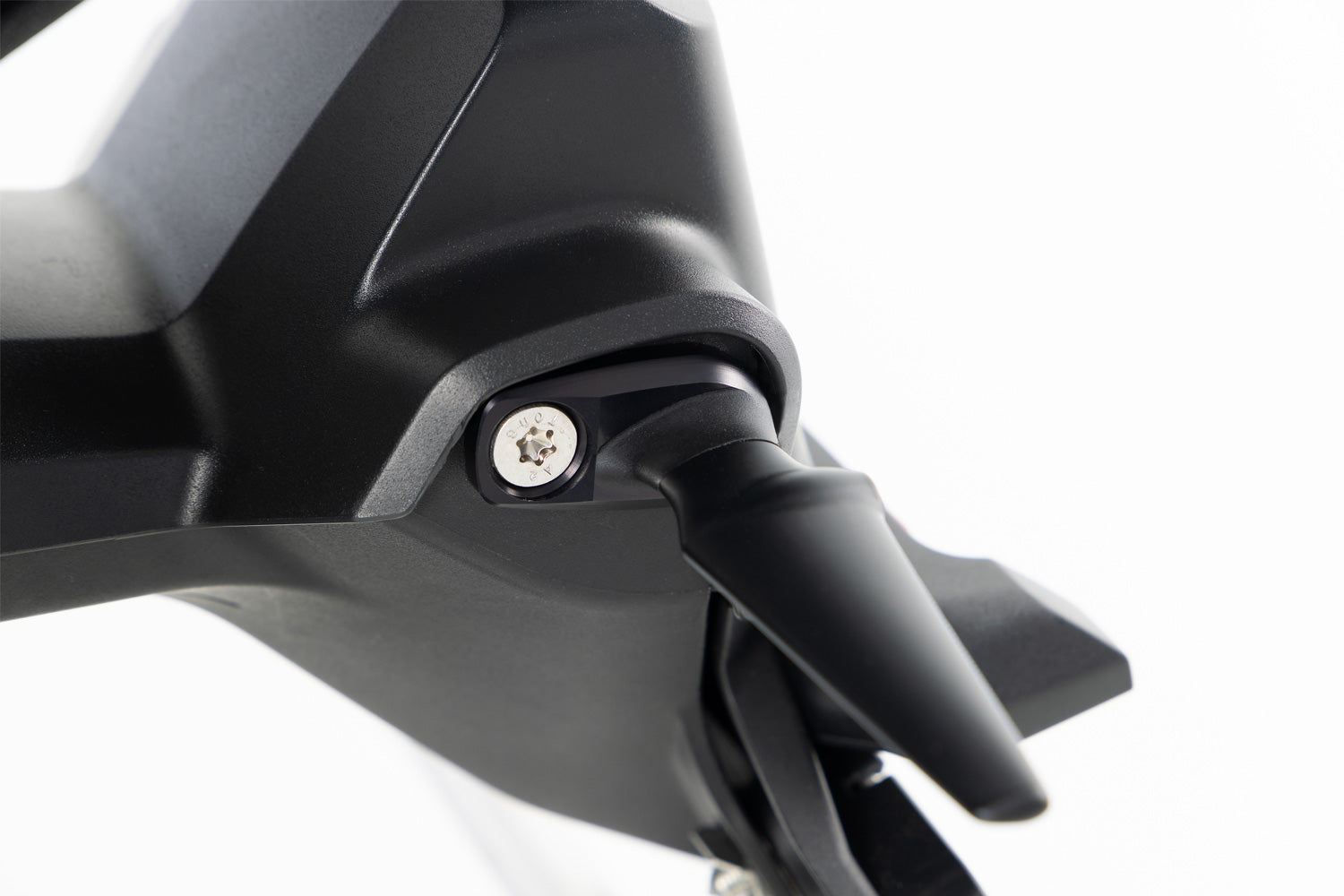 Contributing to improved active riding safety - complete your BMW ✔ Premium components ✔ Integrated design ➜ Order now