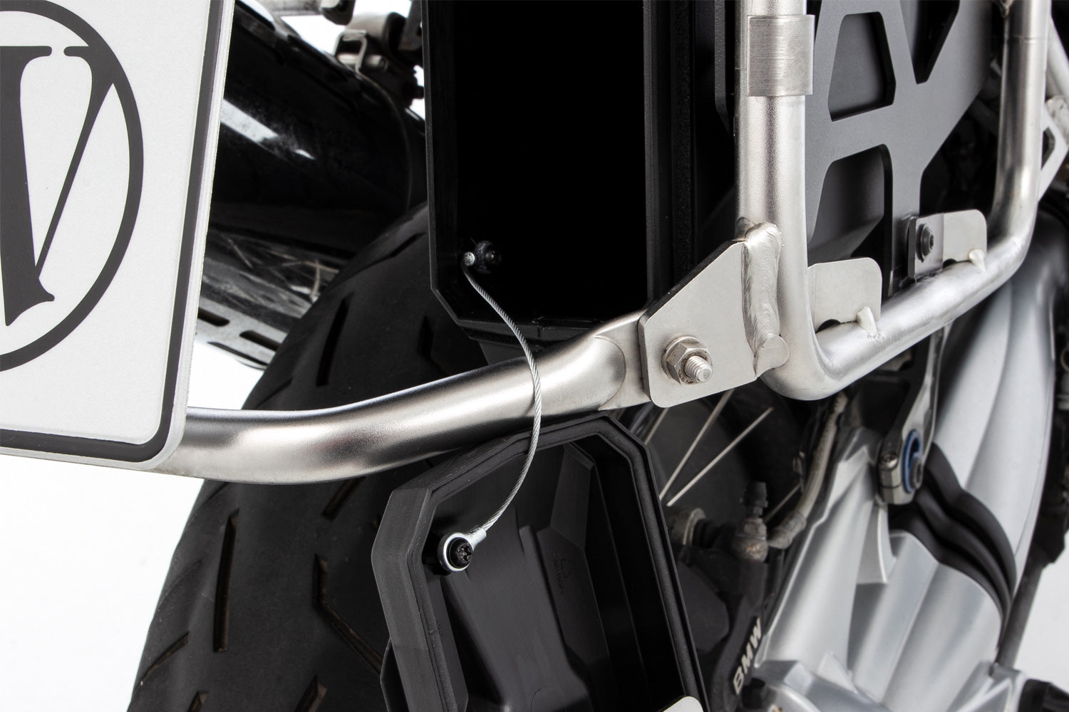 Tailored tool box for various bits and pieces - Space-saving, integrated mounting on the left of the original case carrier!