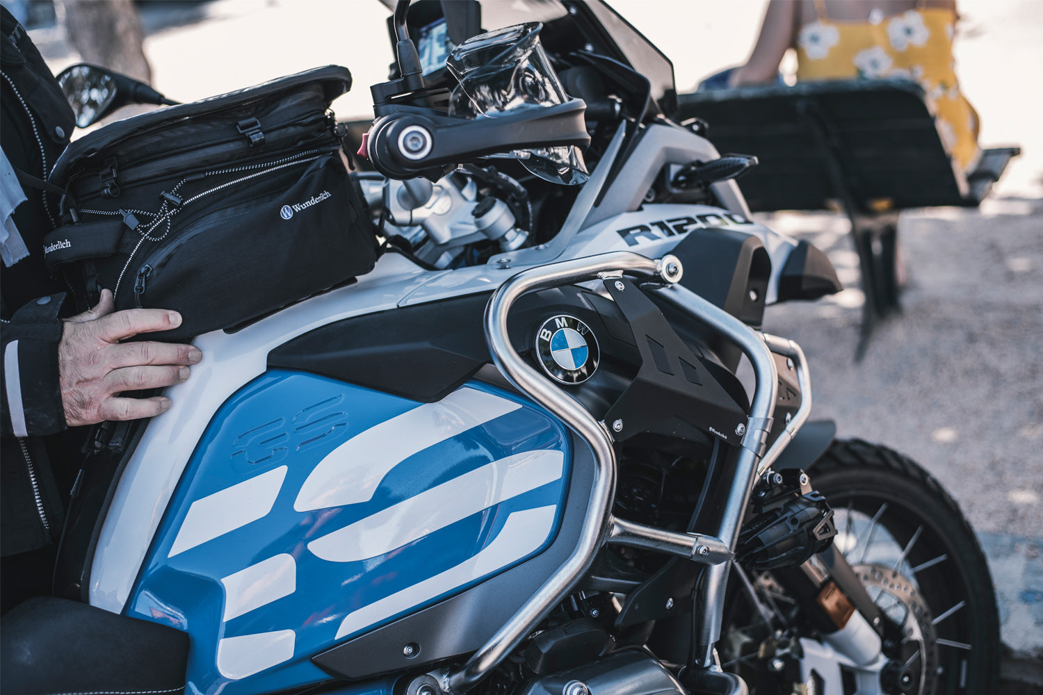 Wunderlich filler plate for reinforcement bar R 1200 GS LC Adventure - complete your BMW ✔ Premium components ✔ Integrated design ✔