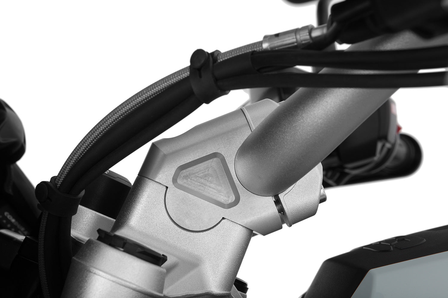 The Wunderlich handlebar riser for the BMW R 1200/1250 GS LC for a convenient and comfortable seating position for relaxed riding