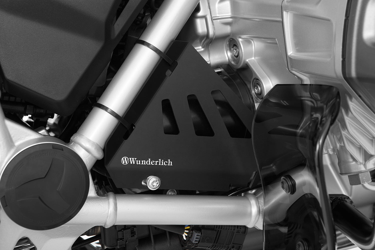 Starter protector for the R 1200 GS LC, prevents the starter of the travelling Enduro from damage