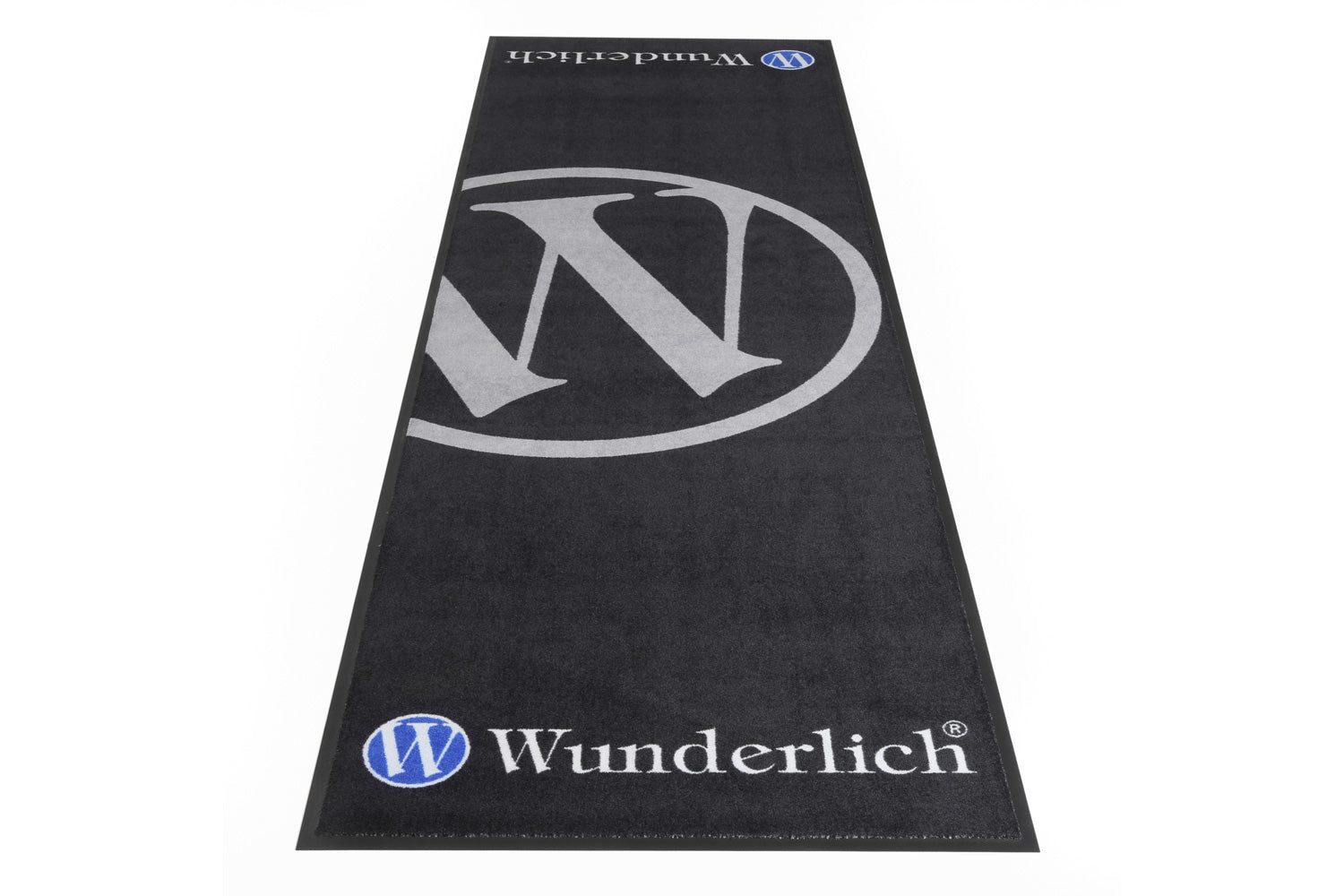 Better parking: Generously cut, noble moto carpet in Wunderlich design