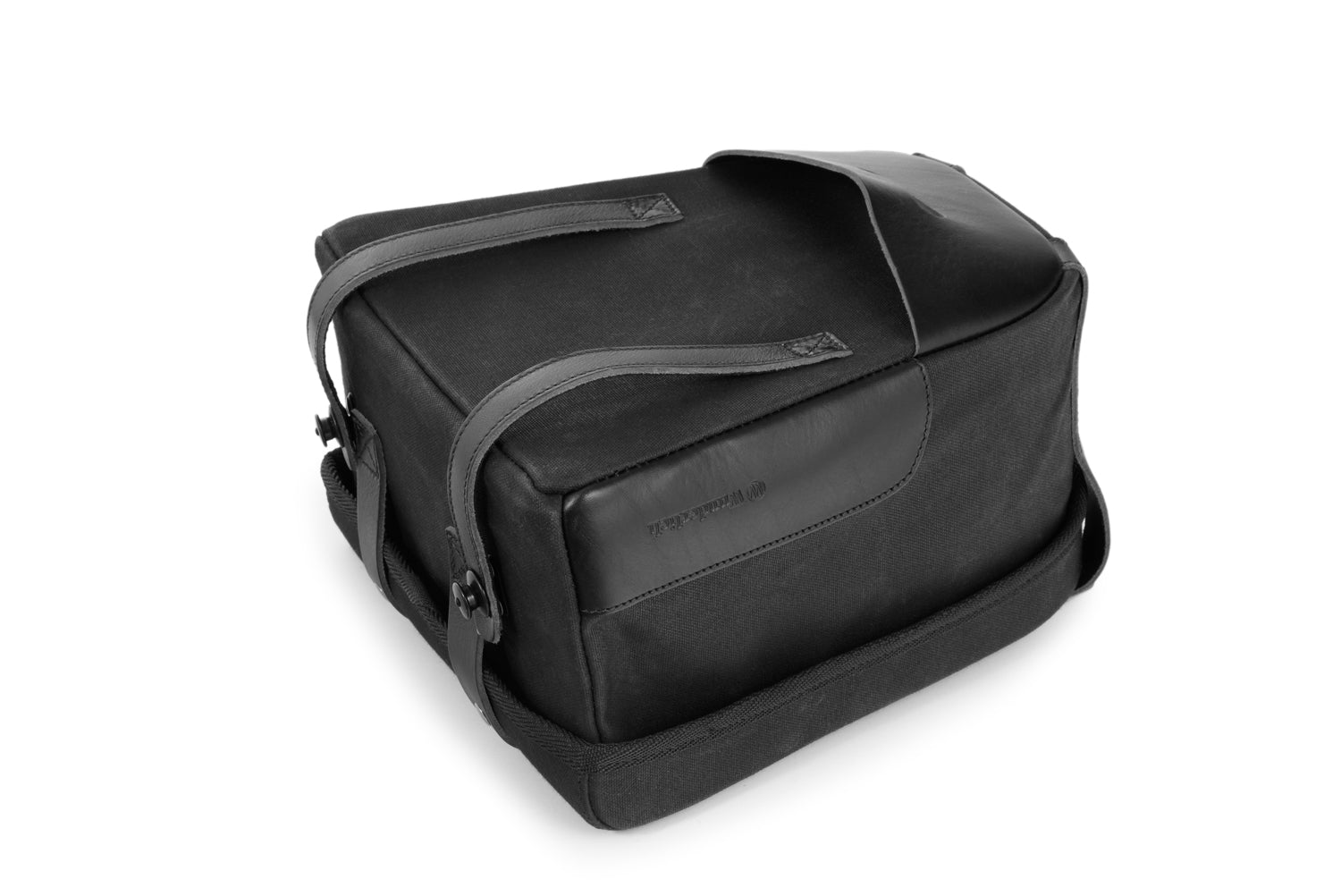 Fits perfectly to the passenger luggage carrier ✔ Premium components ✔ Integrated design ➜ Order now