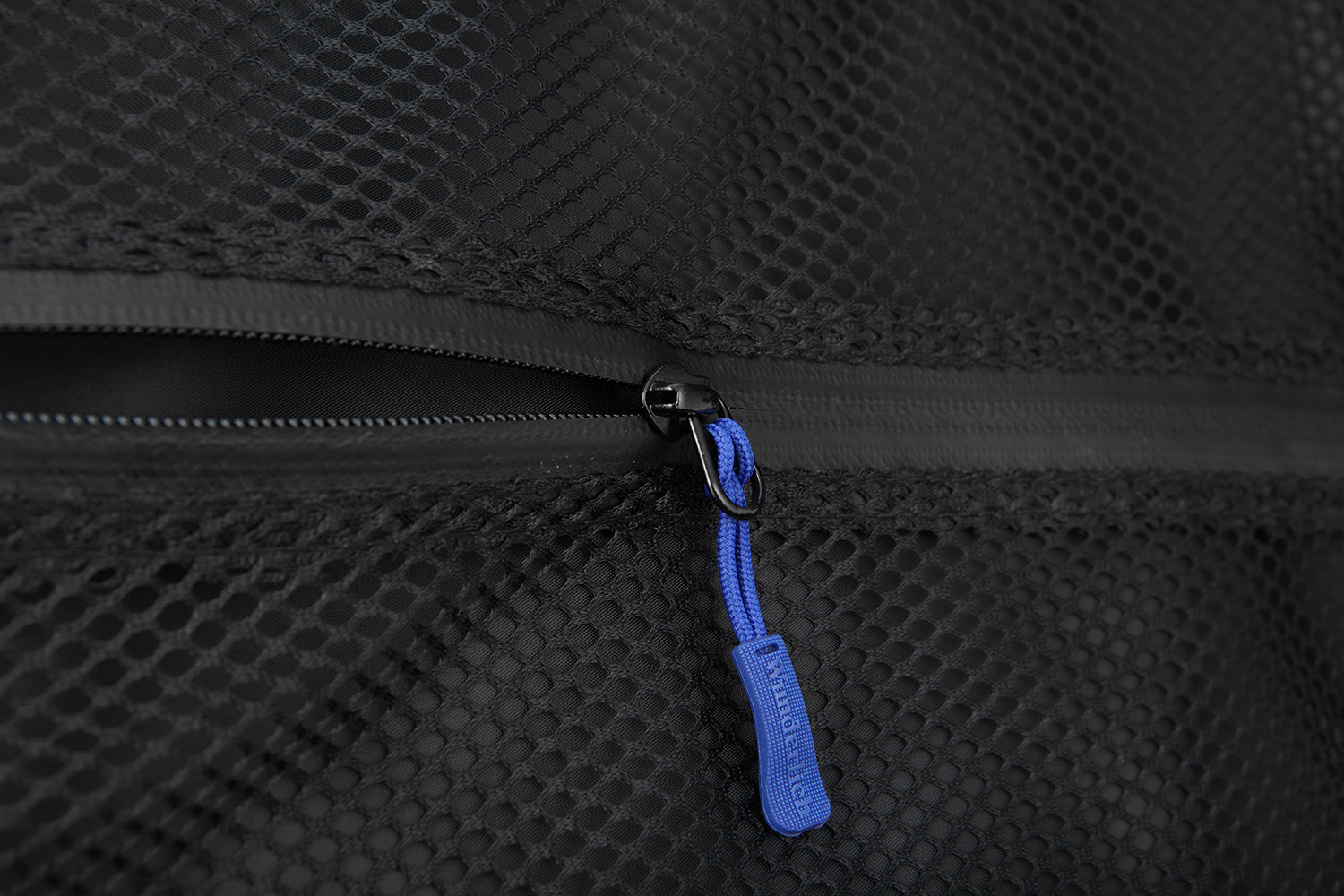 Suitable for all common panniers with lashing eyelets ✔ Premium components ✔ Integrated design ➜ Order now
