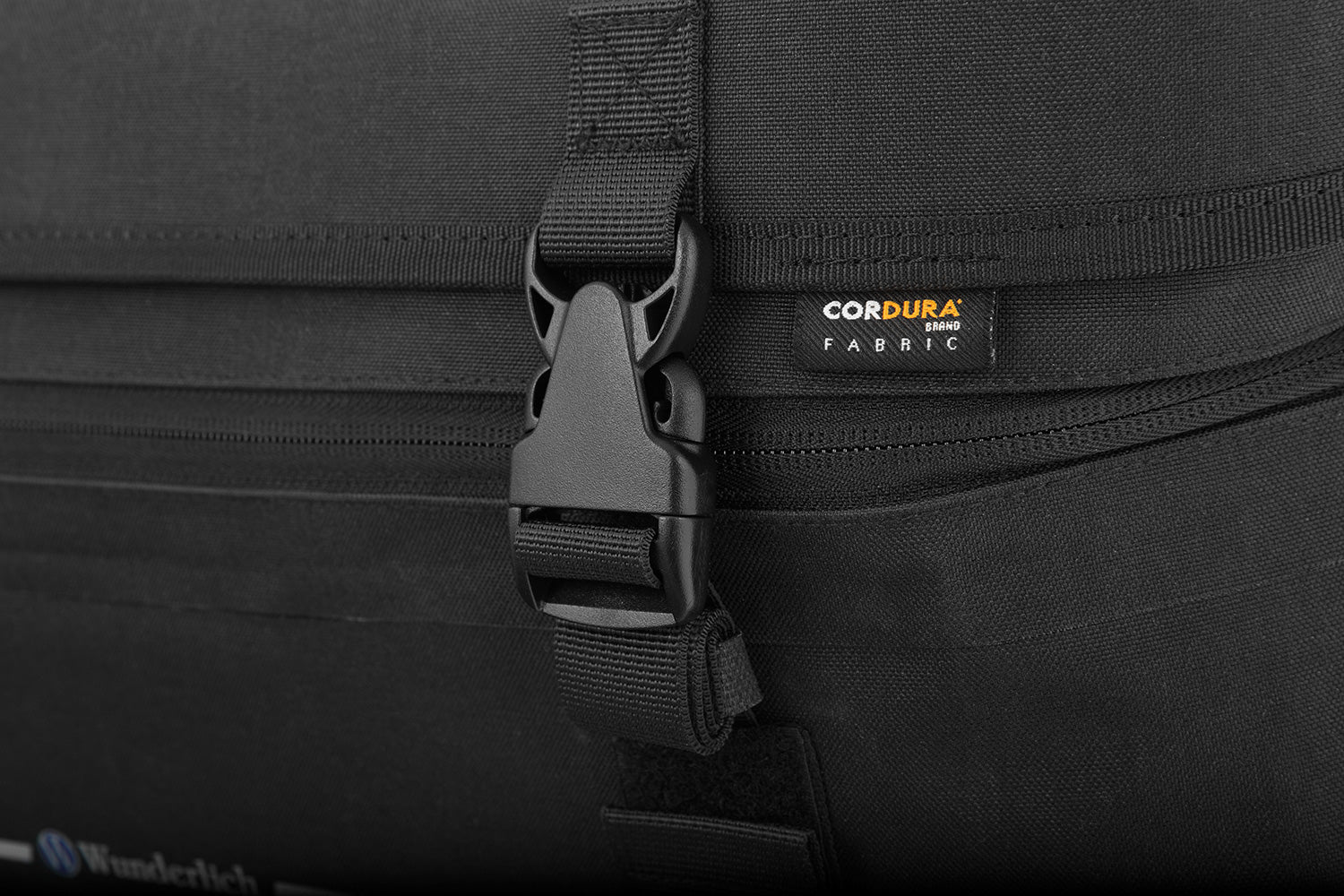 Suitable for all common panniers with lashing eyelets ✔ Premium components ✔ Integrated design ➜ Order now