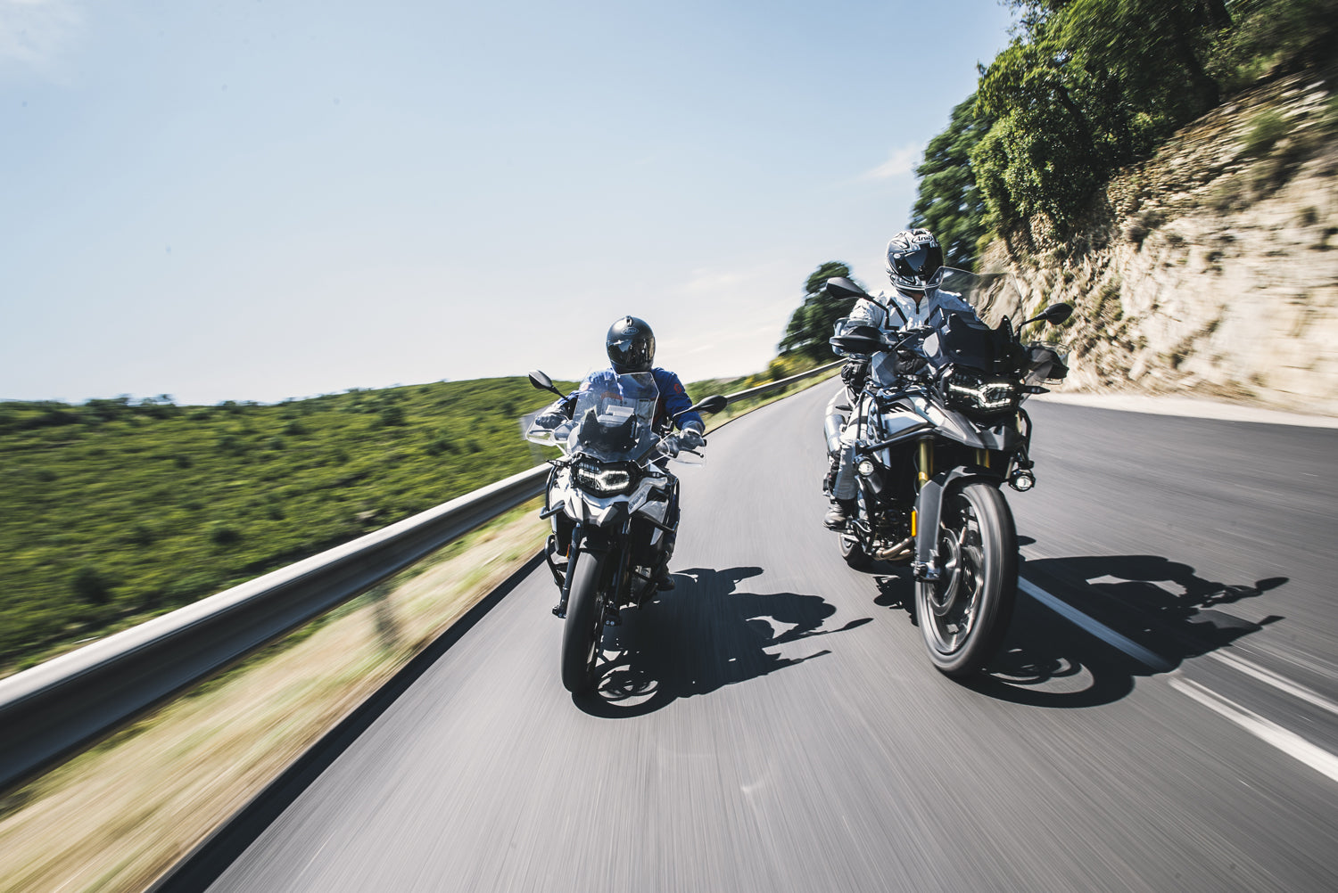 Wunderlich helmet anti-theft system „HelmLock“. The safest helmet protection.