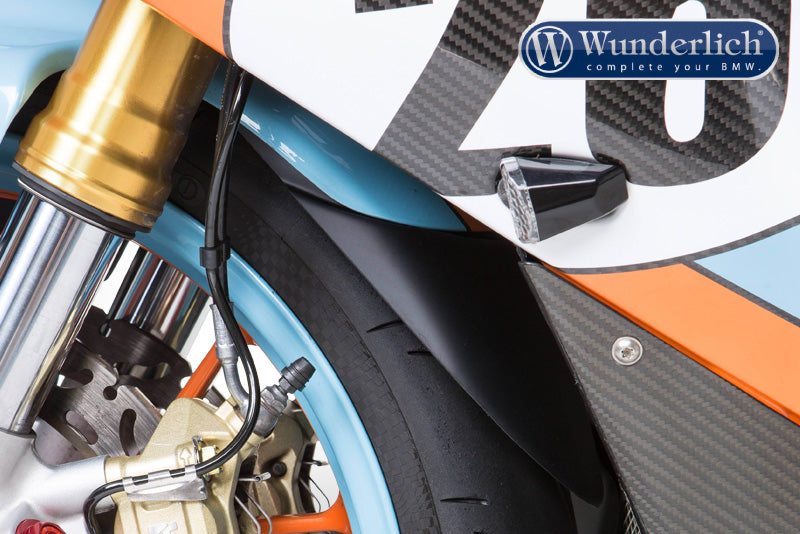 This mudguard extension is thermoformed from ABS material and offer the S 1000 R/ RR/ XR an additional protection from dirt and mud.