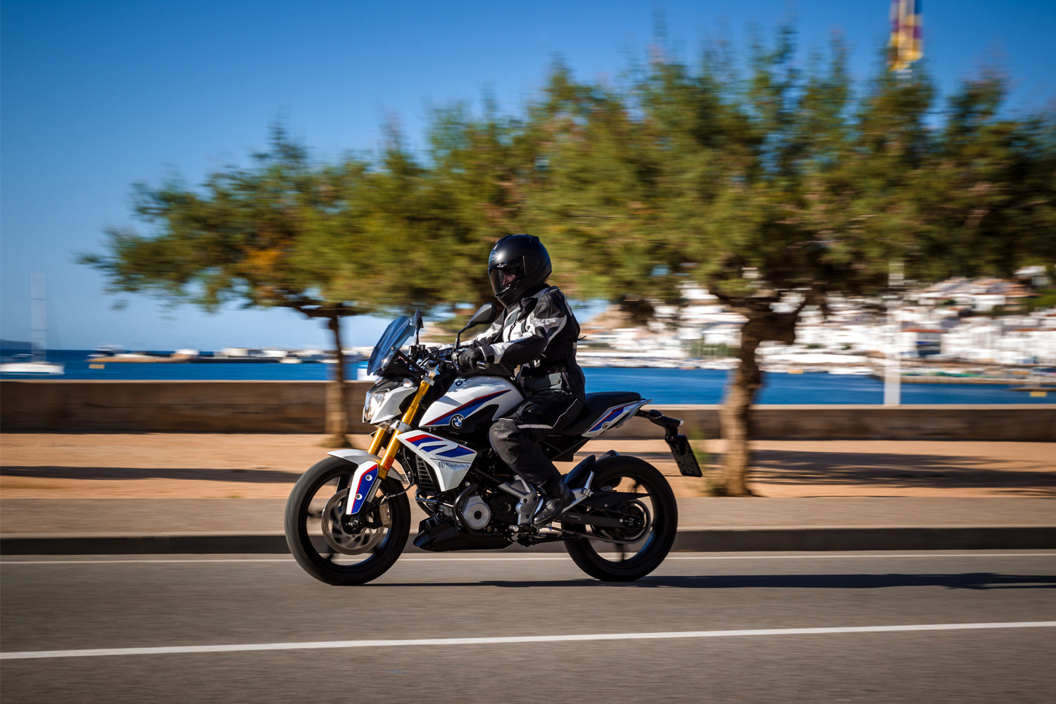 Wunderlich windshield SPORT G 310 R - complete your BMW ✔ Premium components ✔ Integrated design ➜ Order now