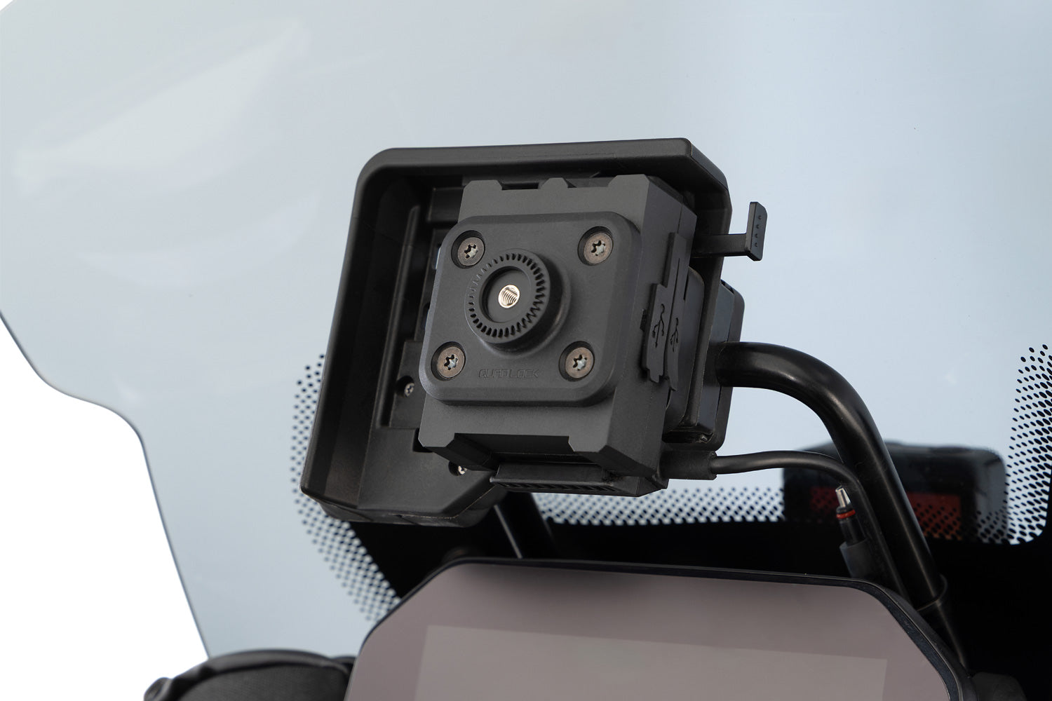Wunderlich USB Charging Box with Quad Lock Adapter - complete your BMW ✔ Premium components ✔ Integrated design ➜ Order now