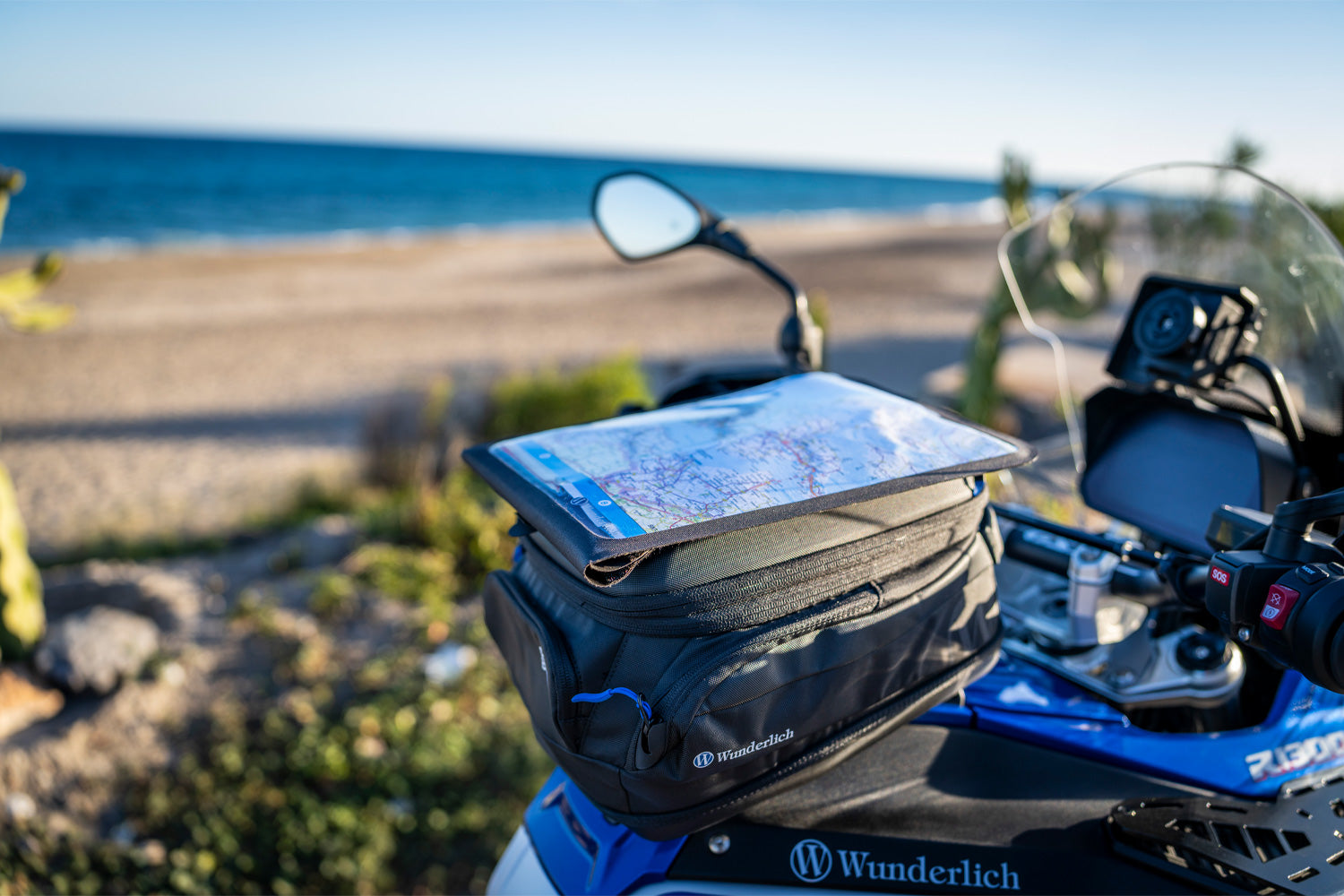 Universally compatible with CLICK BAG tank bags ✔ Premium components ✔ Integrated design ➜ Order now
