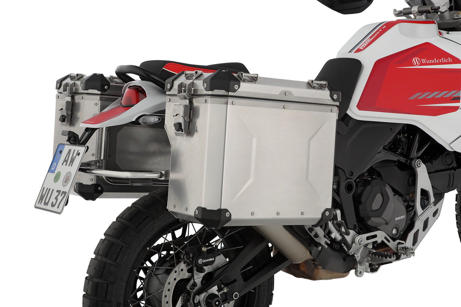 Sturdy, light and stylish aluminium cases add truly special comfort to every rider on any tour.