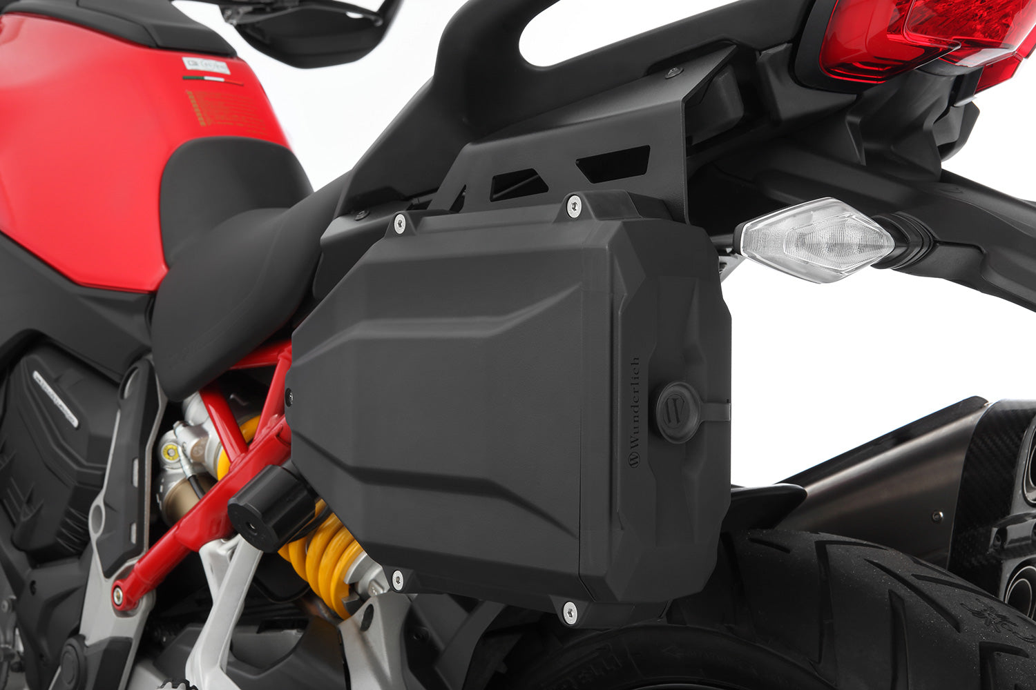 Tailored tool box for various bits and pieces for BMW - space-saving, integrated assembly