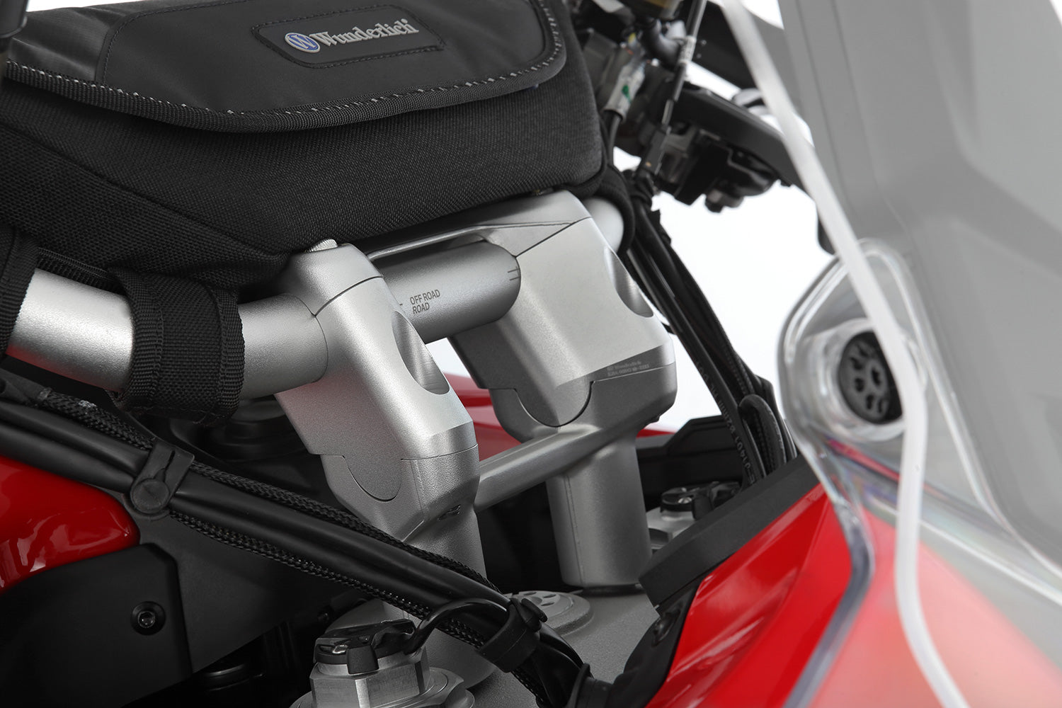 Relaxed, upright sitting position for fatigue-free riding - Passion. Unlimited. ✔ Premium components ✔ Integrated design ➜ Order now
