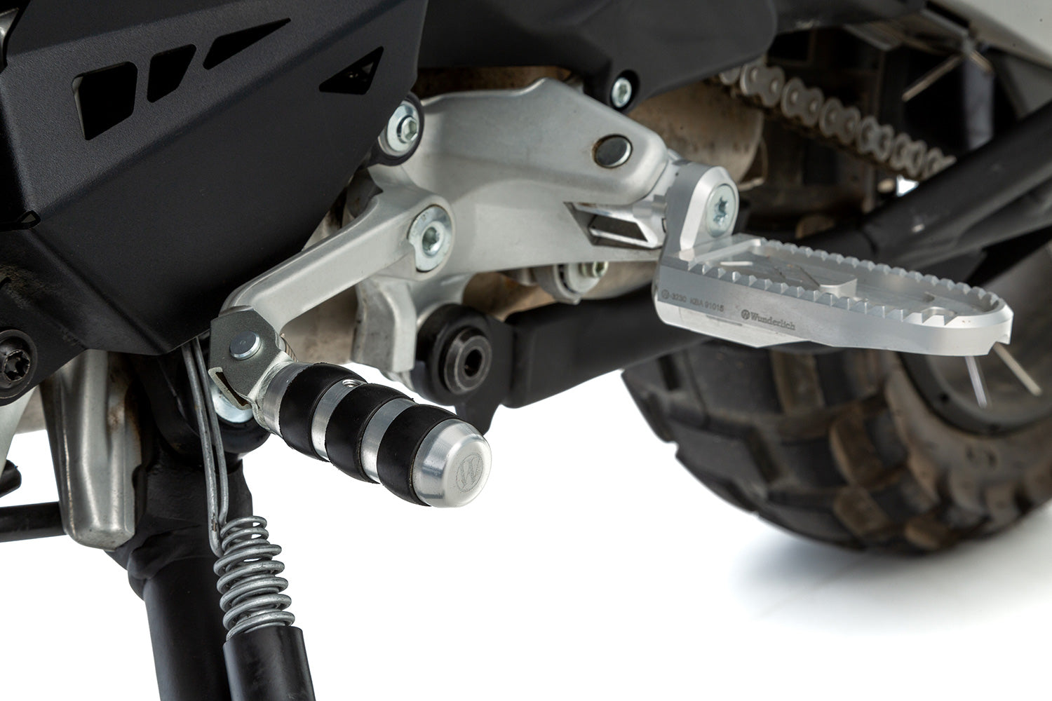 Ergonomic, comfortable and reliable gear shifting – with our 15 mm wider gear-shift extension