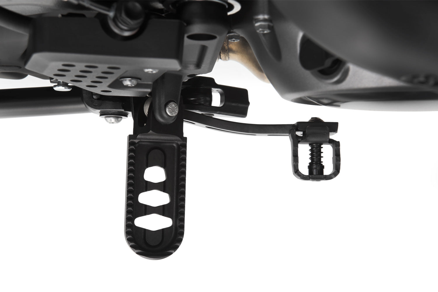 Lowering by 22 mm compared to the position of the original footrests