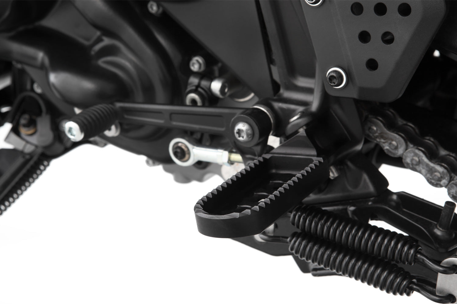 Lowering by 22 mm compared to the position of the original footrests