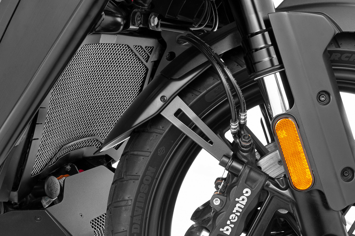 Wunderlich fender extension made of high-quality, weatherproof ABS plastic. Comprehensive protection for man and machine.