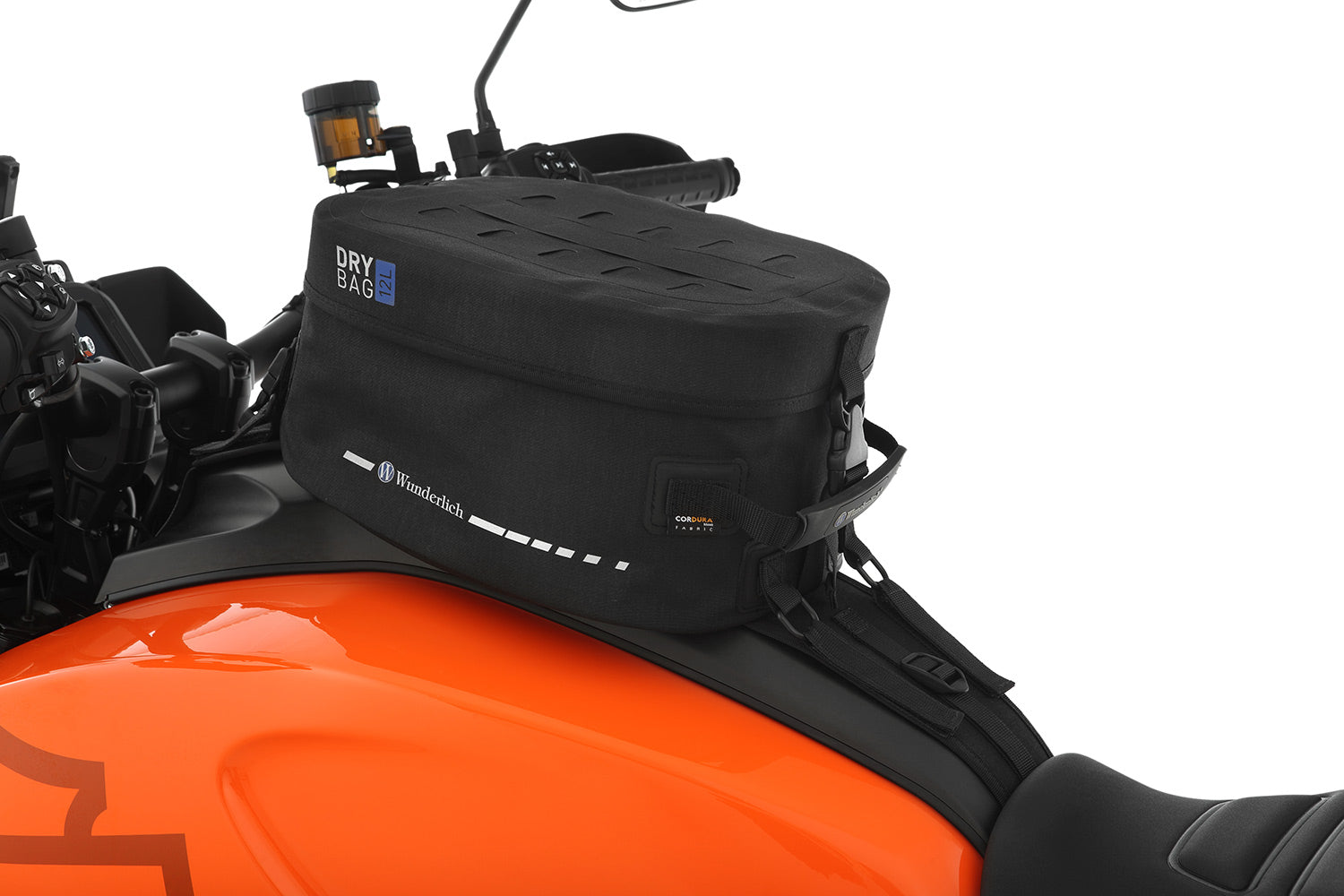 Our compact tank bag is the ideal solution for everyday travel but also for tours over a day or multiple days