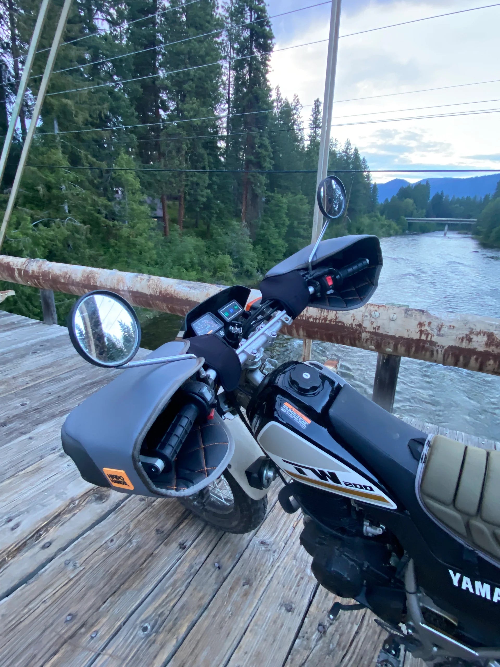 Hippo Hands - 'Backcountry' Hand Warmer Covers, for Enduro/Dirt