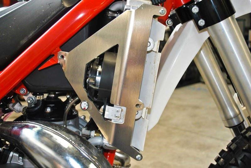 AXP - Radiator Guard - Fits BETA 300 XTRAINER 2016 - 2022