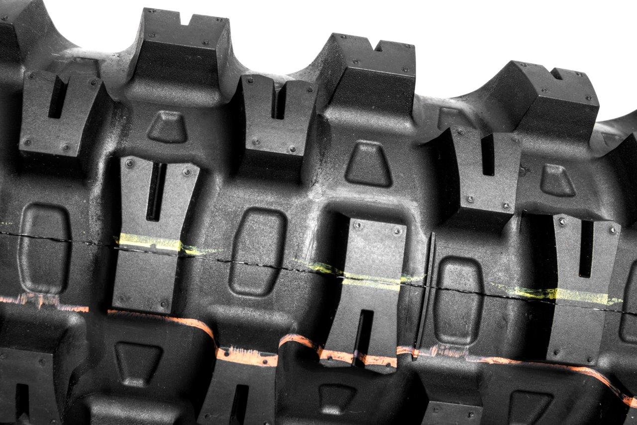 MotoZ - Arena Hybrid Tire