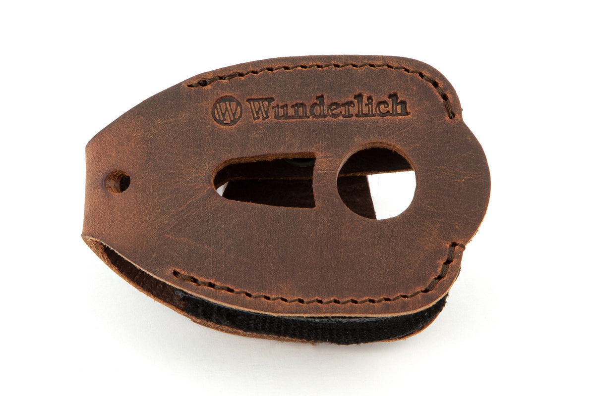Vegetable tanned leather key pouch for the Keyless Ride key. High-quality, hand-made production.