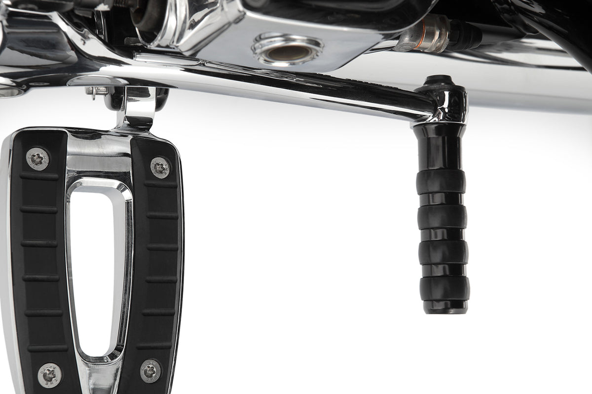 Our brake lever extension optimises the operation of the foot brake on the BMW R 18